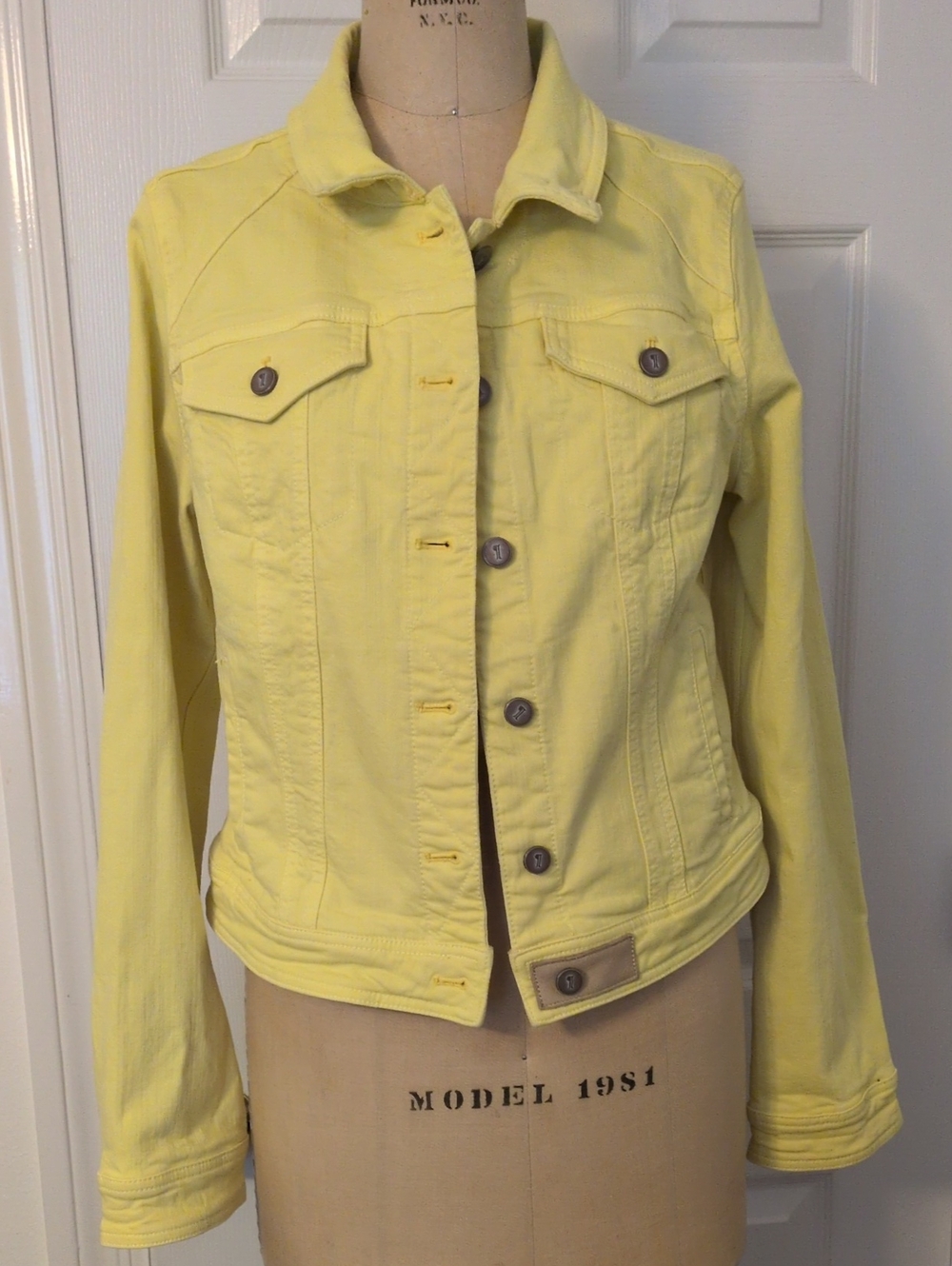 Pilcro and the Letterpress Anthro Jean Jacket Sz. L